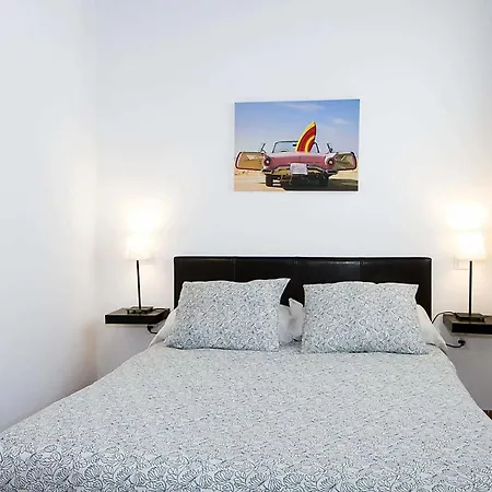 Villa Playa Blanca Sleeps 6 Air Con Wifi *